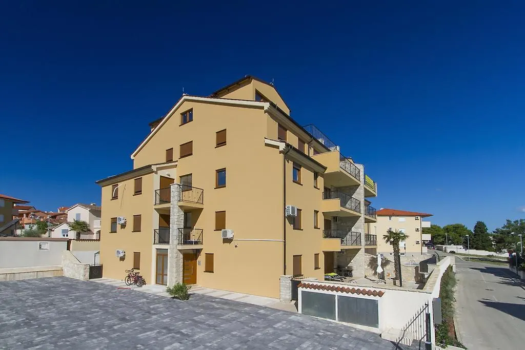 Apartments Spagnolo Liznjan