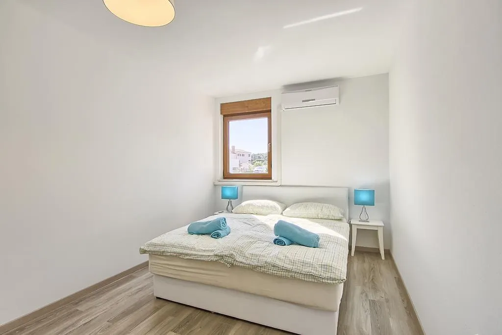 Apartments Spagnolo Liznjan